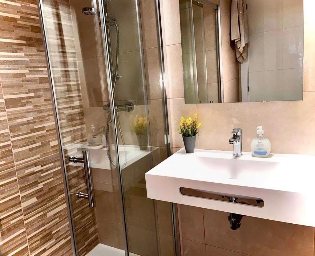 SKY GARDEN - Acogedor Apartamento con piscina infinita&vistas Málaga Exterior foto